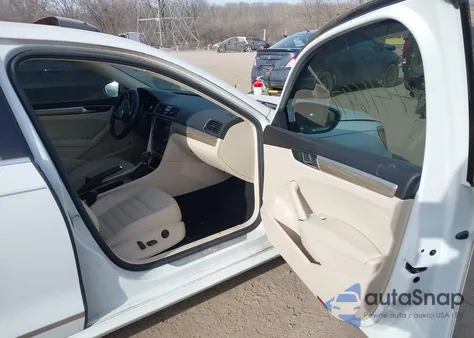 2018 Volkswagen Passat 2.0T Sel Premium from USA, damaged, VIN 1VWCA7A30JC028972